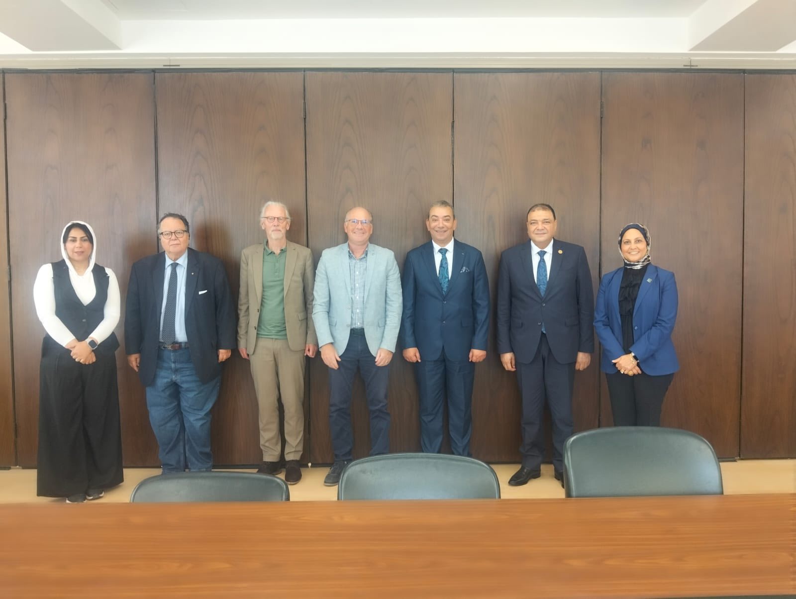 Officials and participants during the cooperation discussions